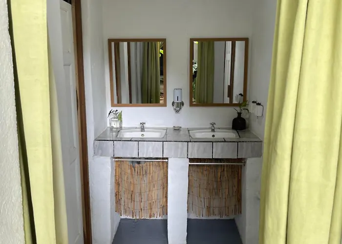 Homestay Noni Garden #2 *